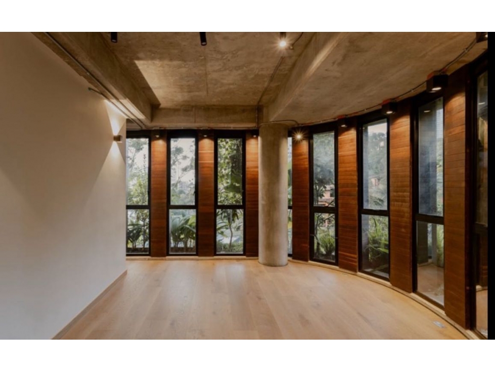 APARTAMENTO DE LUJO EN EL POBLADO CERCA CC TESORO — foto 3