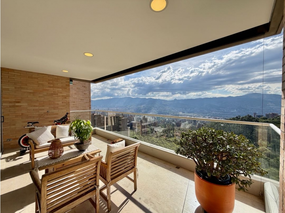 Apartamento de Lujo y Gran Formato - El Poblado