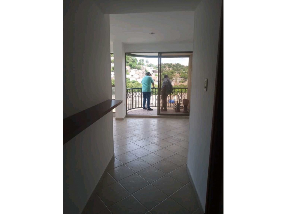 Apartamento de oportunidad, 83m2, 4to piso, el jardin — foto 5