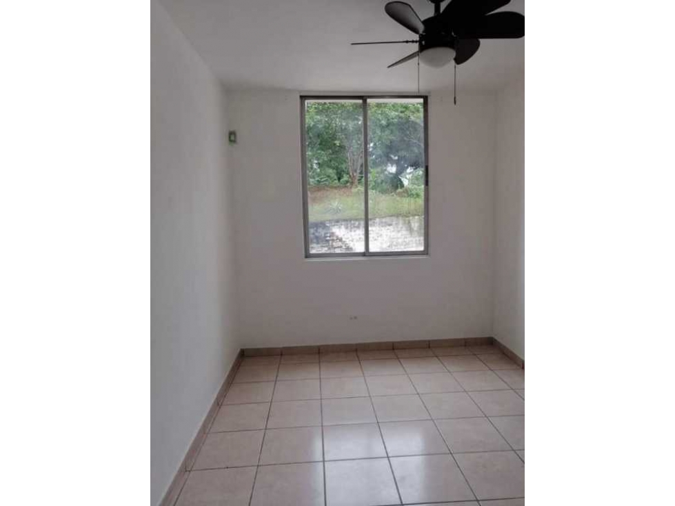 APARTAMENTO DE OPORTUNIDAD VENTA PH ALTOS DE LA COLINA - 5