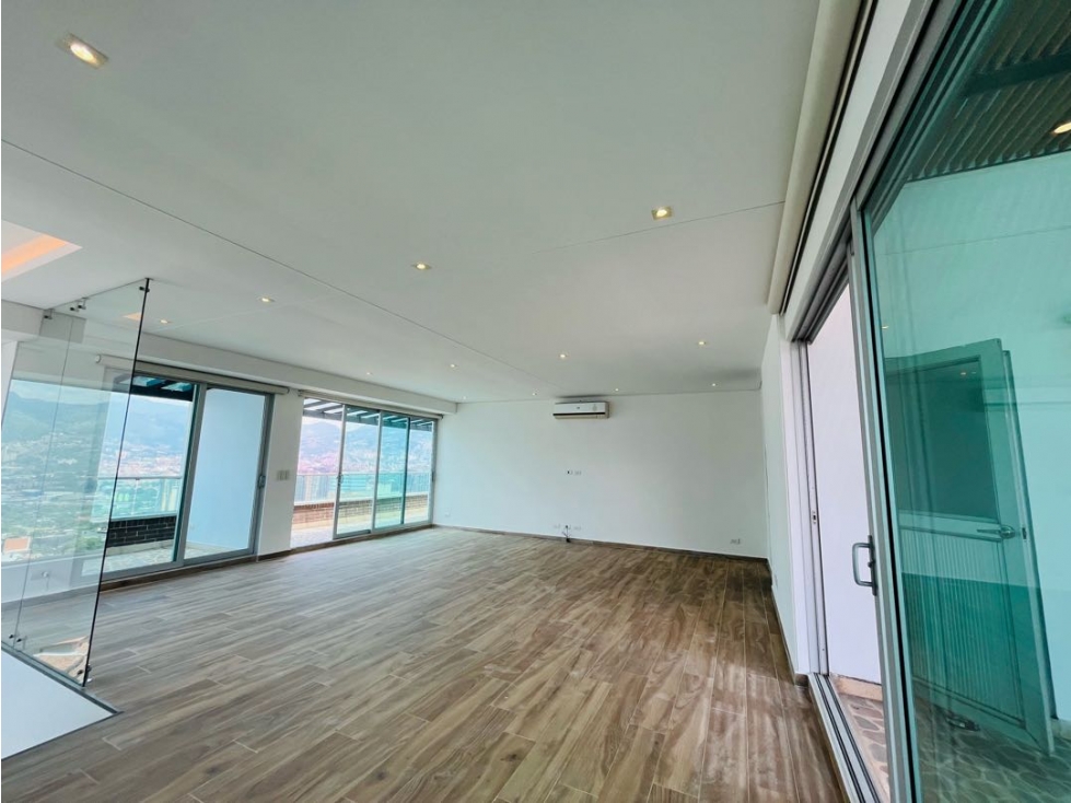 Apartamento dúplex en Arriendo en El Poblado sector Castropol — foto 6