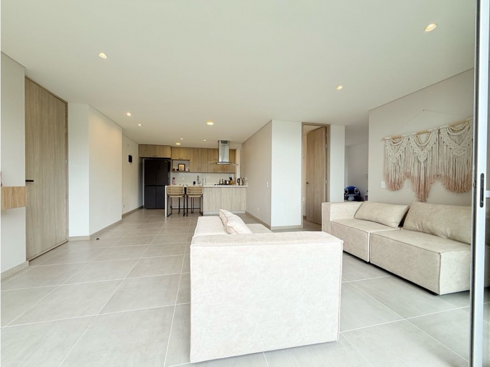 Apartamento de tres habitaciónes camino verde envigado — foto 4
