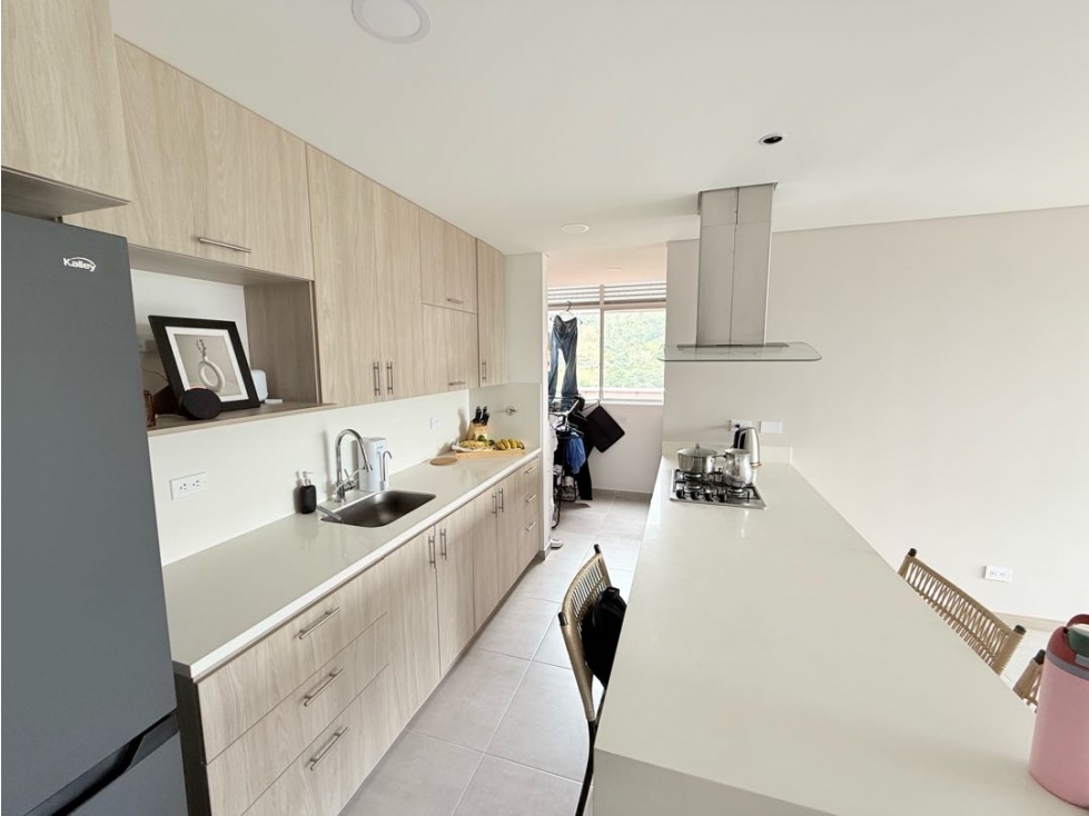 Apartamento de tres habitaciónes camino verde envigado — foto 6
