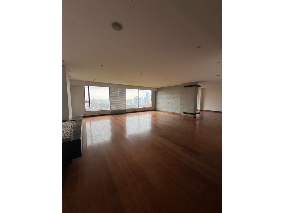apartamento de un solo nivel, exclusivo edificio Santa Bárbara Alta — foto 4