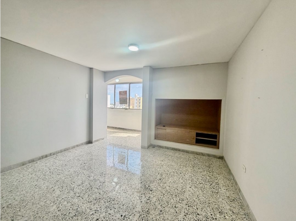 APARTAMENTO DE UNA HABITACIÓN EN VIEJO PRADO EN VENTA — foto 5