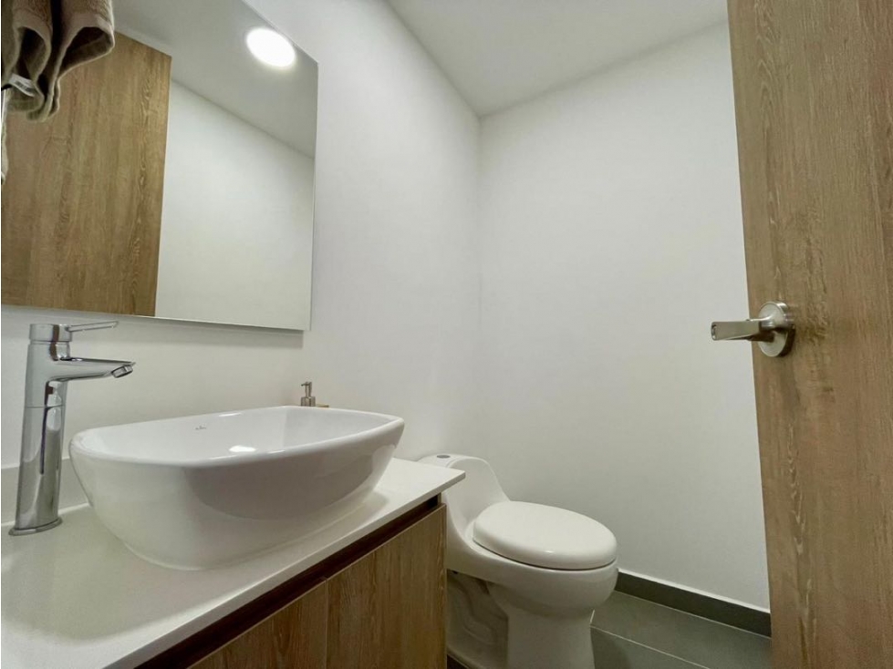 APARTAMENTO EN VENTA ENVIGADO LOMA DEL ESCOBERO — foto 6