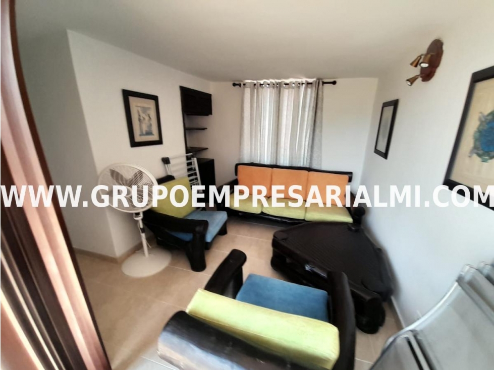APARTAMENTO DÚPLEX AMOBLADO EN ARRIENDO - SECTOR LA GLORIA COD: 30840 — foto 2