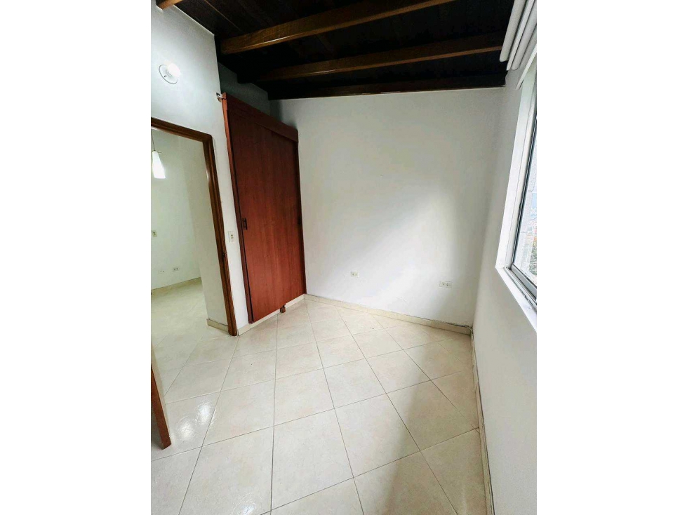 APARTAMENTO DÚPLEX CALASANZ — foto 4