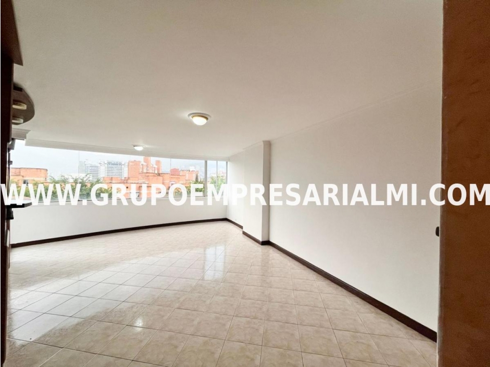 APARTAMENTO DÚPLEX EN ARRIENDO - SECTOR CONQUISTADORES COD: 31715 — foto 6