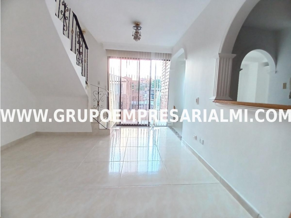 APARTAMENTO DÚPLEX EN ARRIENDO- SECTOR FÁTIMA, BELÉN COD: 32005