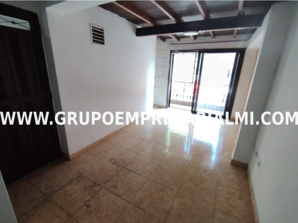 APARTAMENTO DÚPLEX EN ARRIENDO - SECTOR LA FLORESTA COD: 33310