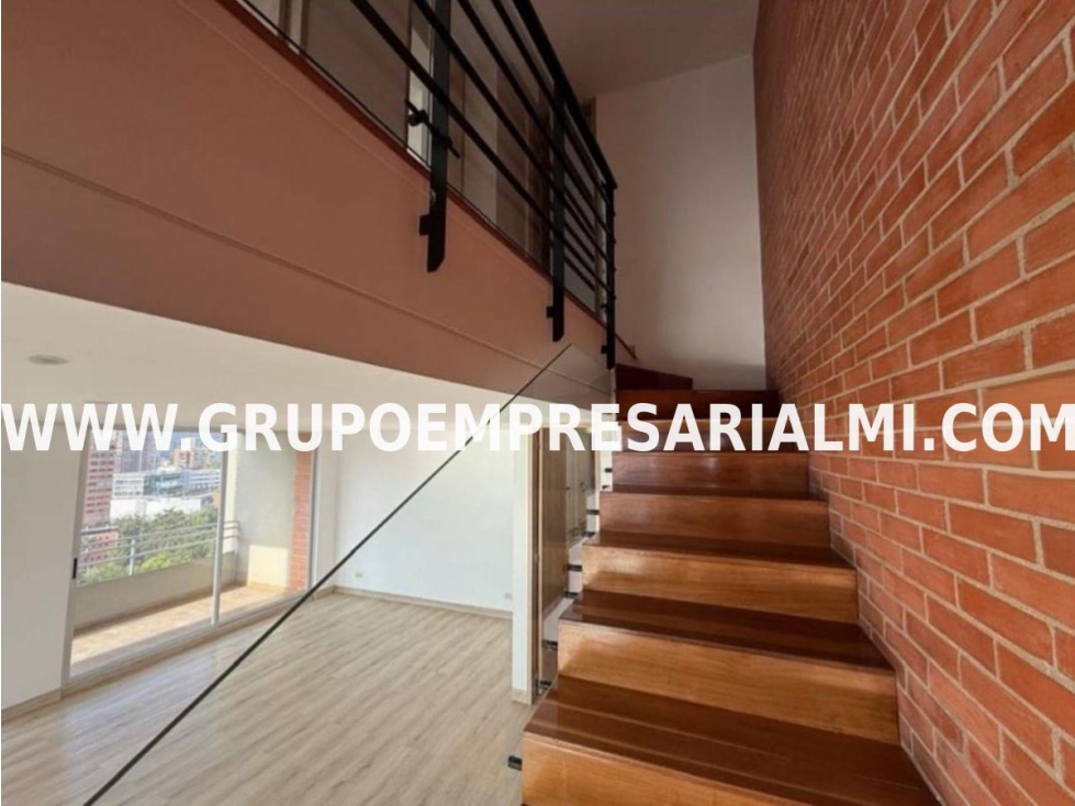 APARTAMENTO DÚPLEX EN ARRIENDO - SECTOR EL TESORO COD: 33402 — foto 3