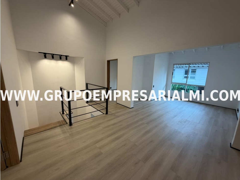 HERMOSA CASA UNIFAMILIAR EN ARRIENDO - SECTOR EL POBLADO COD: 29949 — foto 4