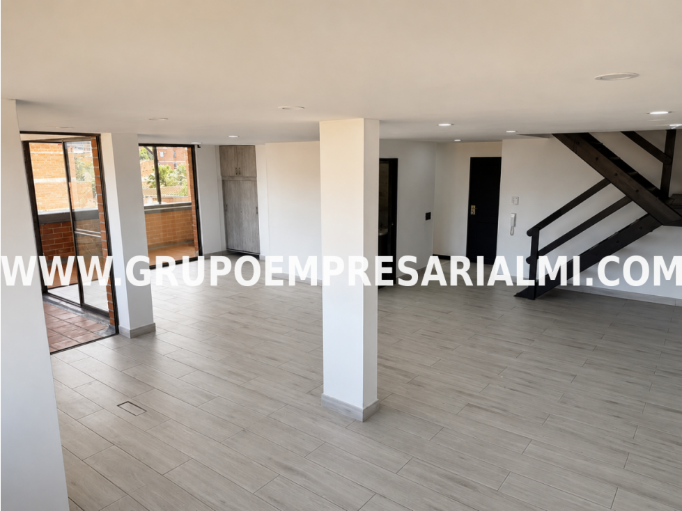 APARTAMENTO DÚPLEX EN ARRIENDO - SECTOR SIMÓN BOLÍVAR COD: 33959