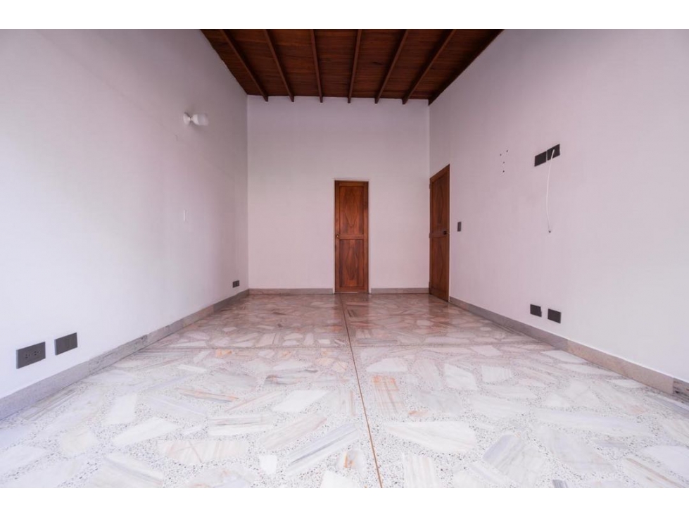 Apartamento Dúplex en Laureles | 209 m² | $1.200 Millones | 4 Hab. — foto 3
