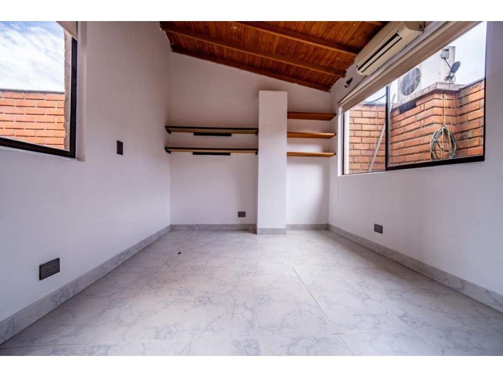Apartamento Dúplex en Laureles | 209 m² | $1.200 Millones | 4 Hab. — foto 4