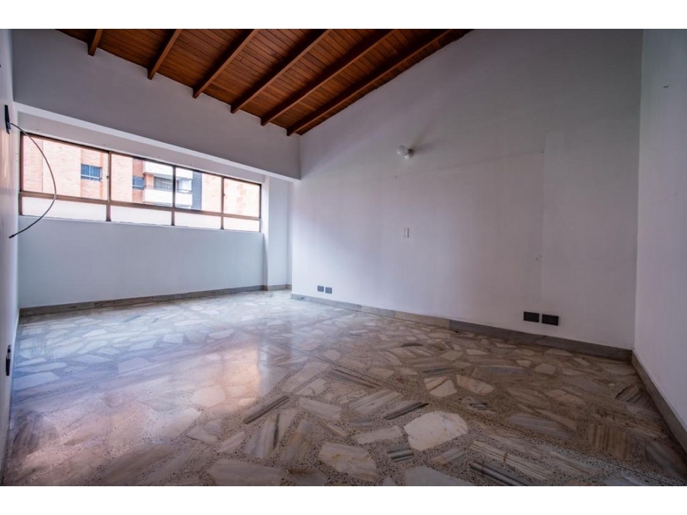 Apartamento Dúplex en Laureles | 209 m² | $1.200 Millones | 4 Hab. — foto 6