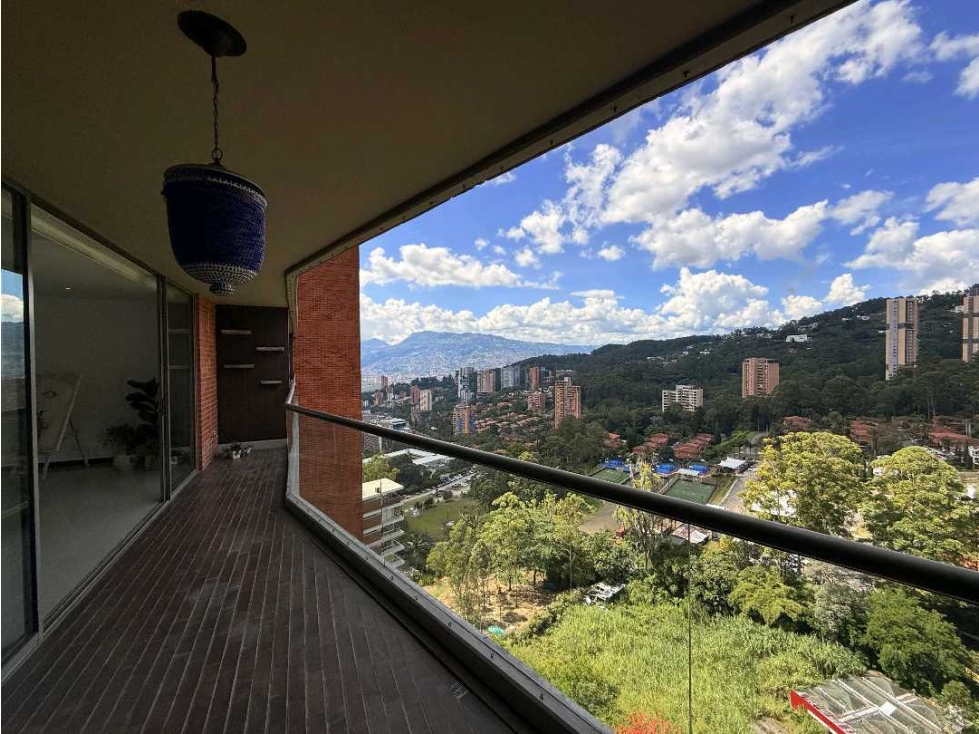 Apartamento Dúplex en Venta, El Poblado - Medellín