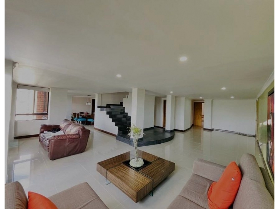 Apartamento dúplex en venta en El Poblado, Medellín — foto 5