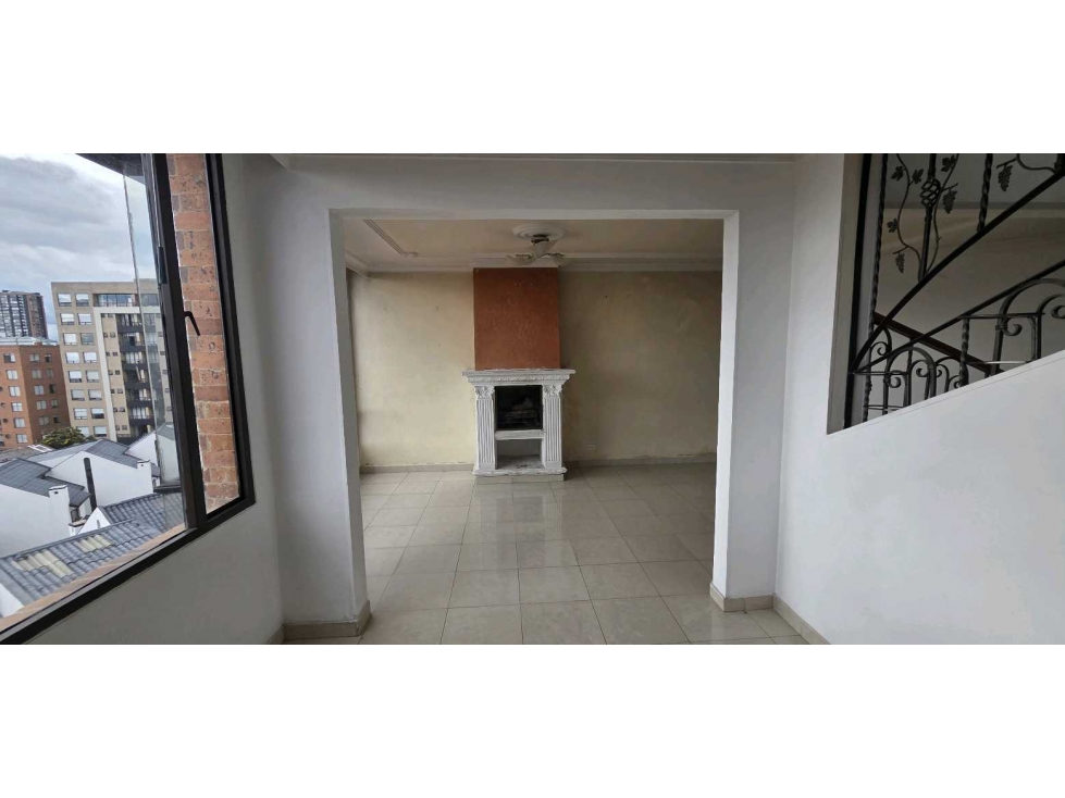 Apartamento Dúplex Para Remodelacion en Venta en Cedritos — foto 3