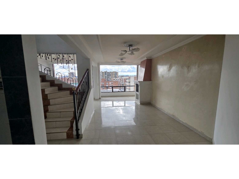 Apartamento Dúplex Para Remodelacion en Venta en Cedritos — foto 2