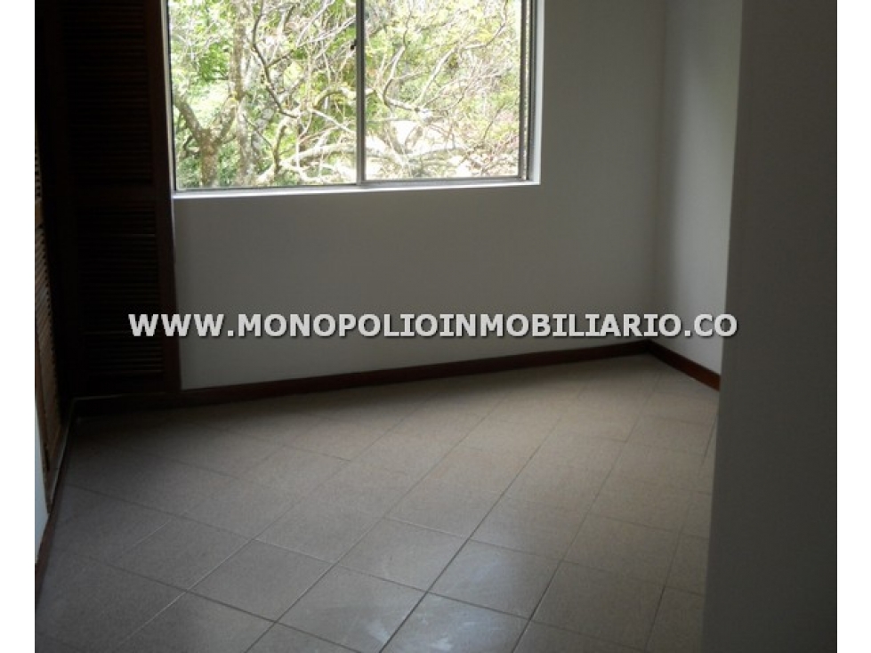 APARTAMENTO DÚPLEX EN VENTA - SECTOR CALASANZ COD: 10669 — foto 2