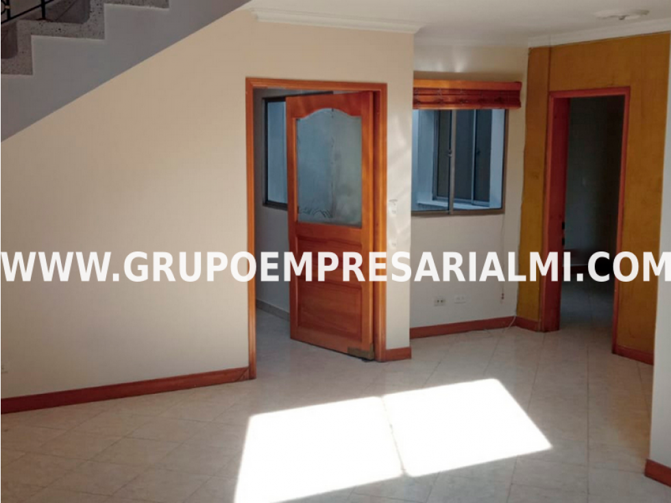 APARTAMENTO DÚPLEX EN VENTA - SECTOR LAURELES COD: 31943 — foto 2