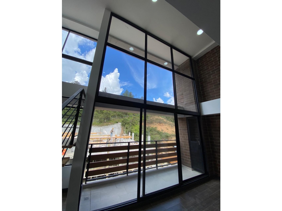 Apartamento Dúplex para la Venta en el Retiro Antioquia — foto 3