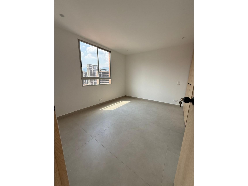 APARTAMENTO DÚPLEX REMODELADO | LAURELES CONQUISTADORES EN VENTA M2088 — foto 6