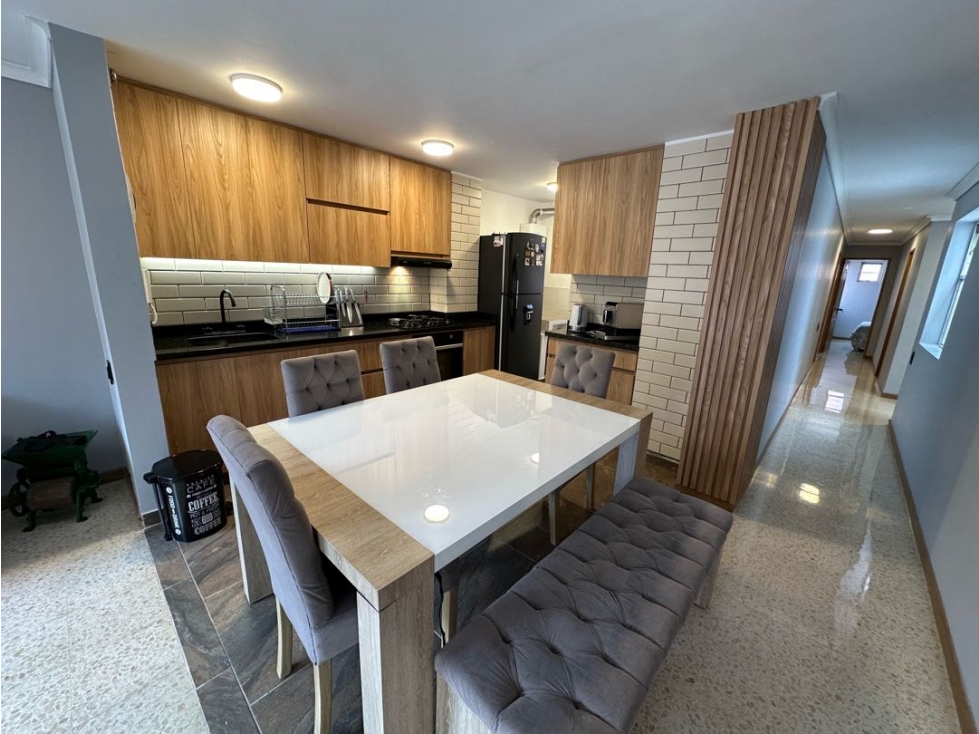 APARTAMENTO DÚPLEX REMODELADO EN VENTA CONQUISTADORES / LAURELES — foto 2