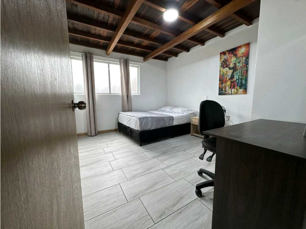 APARTAMENTO DUPLEX AMOBLADO EN ARRIENDO-CERCA DE LA 70 — foto 6