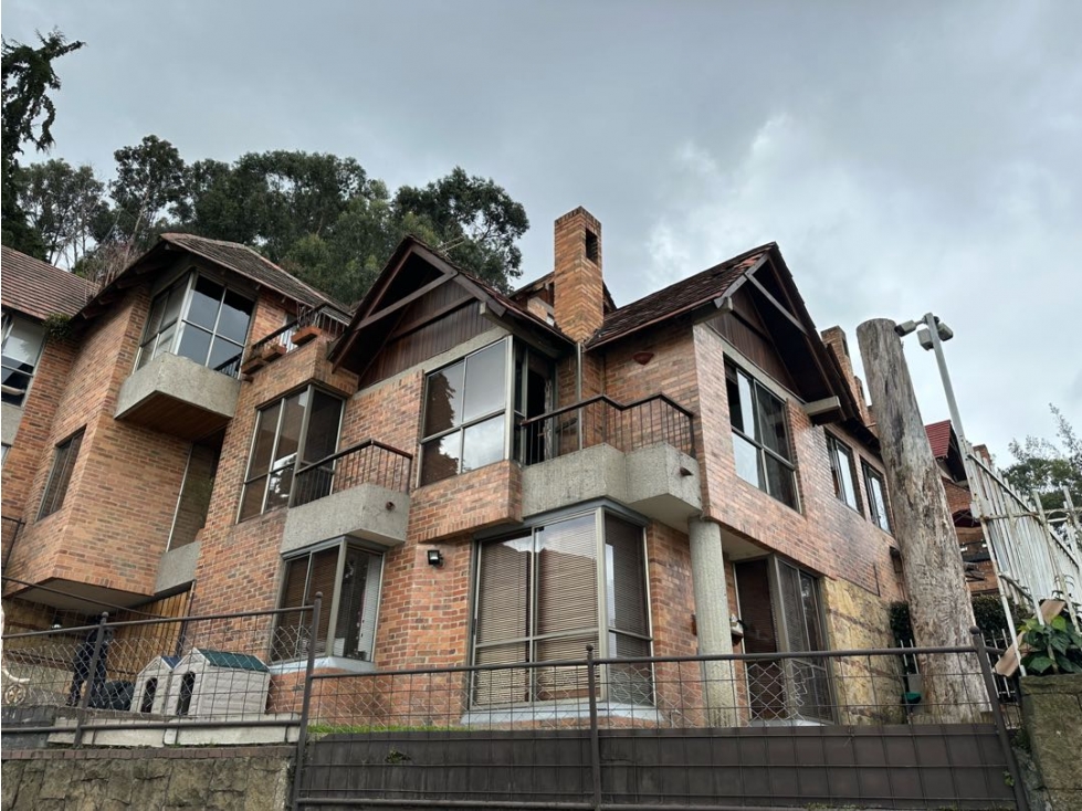 APARTAMENTO DUPLEX BOSQUE DE PINOS (TOWN HOUSE)