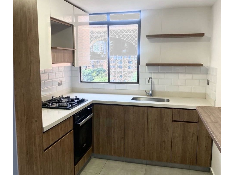 Apartamento duplex con terraza Envigado 106 m2, 3 alcobas, c. servicio