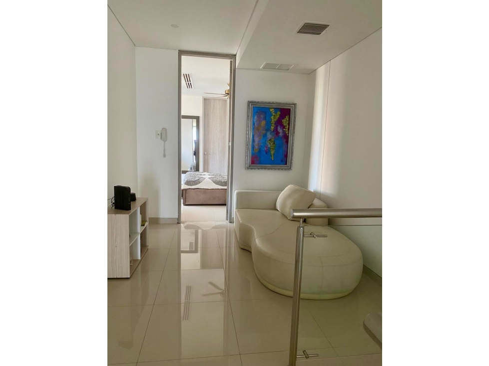 APARTAMENTO DUPLEX DE LUJO EN BARRIO RIOMAR — foto 4
