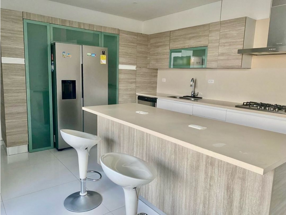 APARTAMENTO DUPLEX DE LUJO EN BARRIO RIOMAR — foto 6