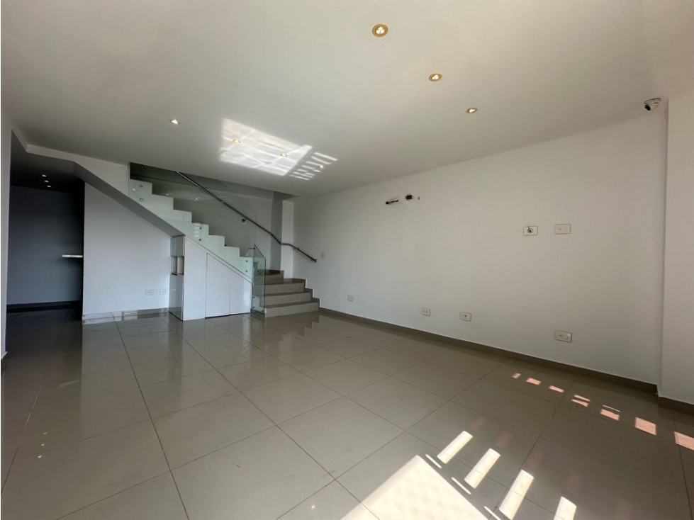 Apartamento Duplex De Oportunidad En La Concepción