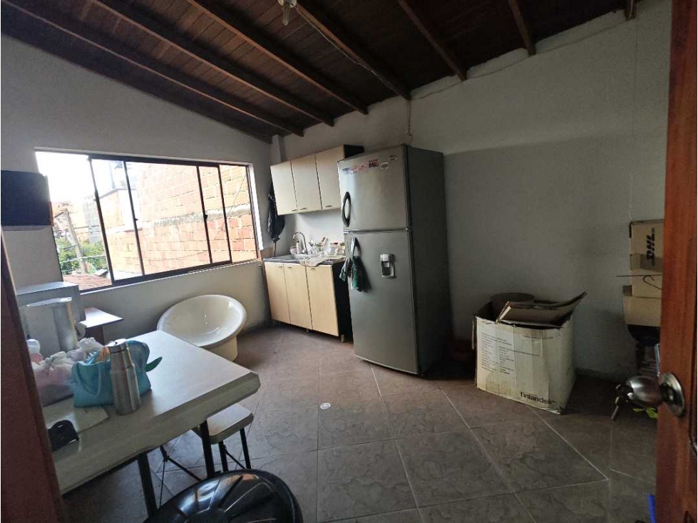 APARTAMENTO DUPLEX EN BARRIO ALCALÁ, ENVIGADO — foto 2