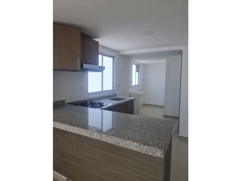 APARTAMENTO DUPLEX EN VENTA 3 HABITACIONES Ciudad jardín — foto 4