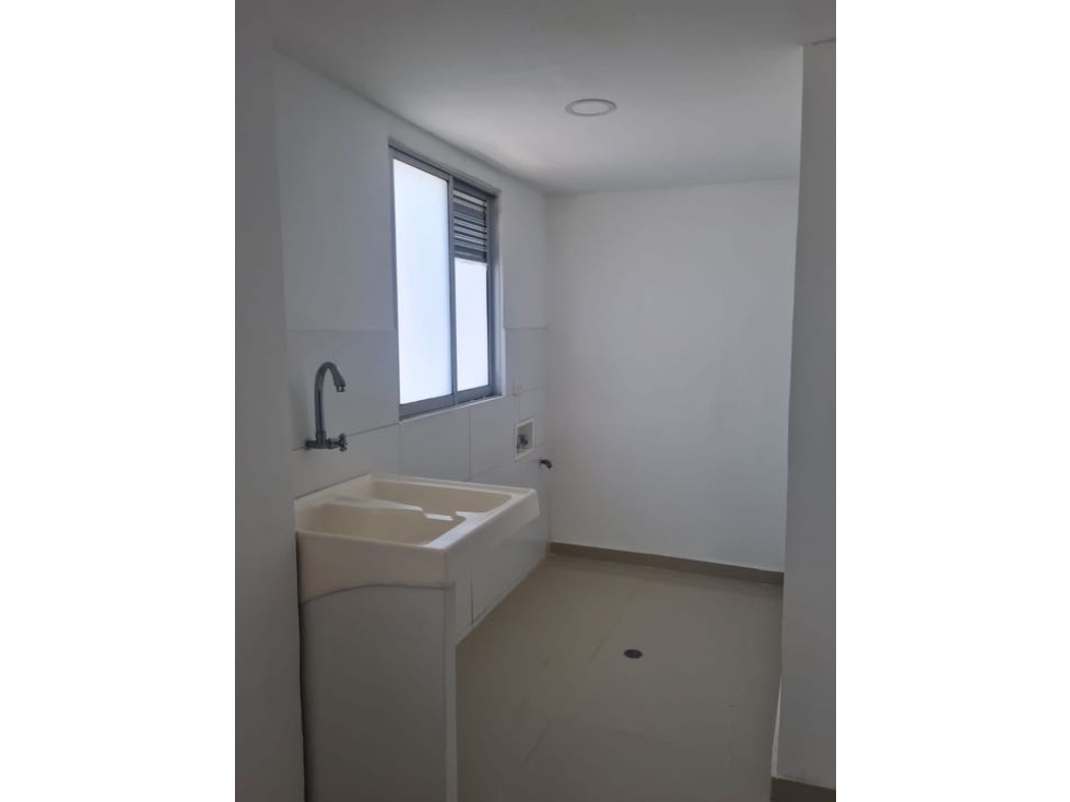 APARTAMENTO DUPLEX EN VENTA 3 HABITACIONES Ciudad jardín — foto 6