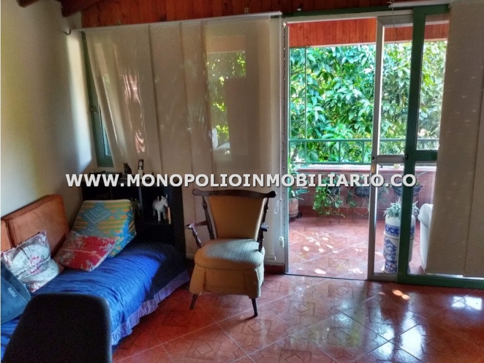 APARTAMENTO DUPLEX EN VENTA - SECTOR GRANADA, BELEN COD: 19429