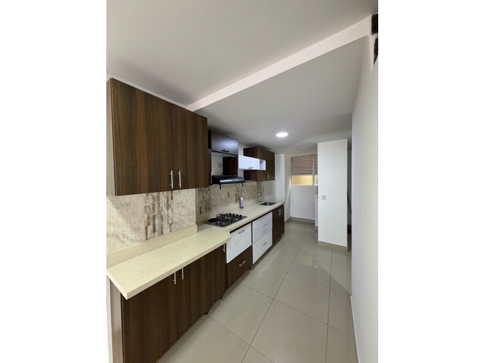 SE VENDE APTO DUPLEX CERCA AL PARQUE PPAL DE CALDAS ANTIOQUIA