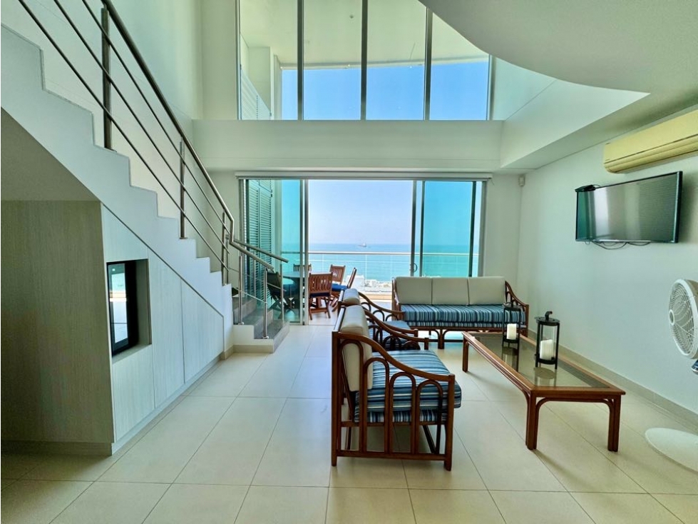 Apartamento duplex en venta con vista la mar