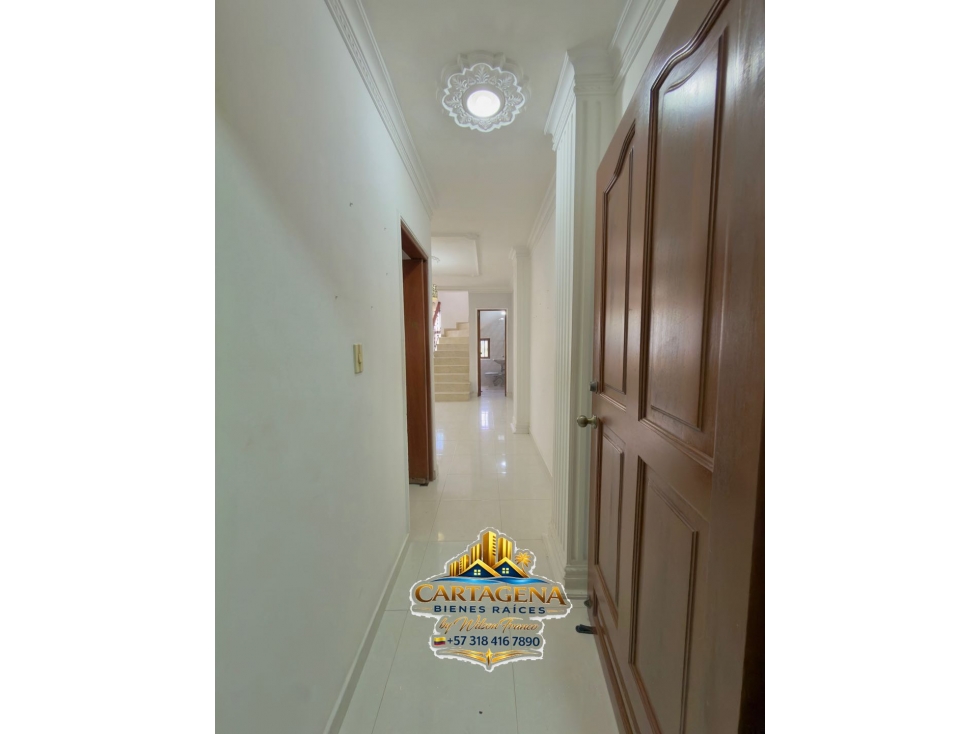 Apartamento Duplex en Venta, Edificio El Parque, La Concepción, CTG — foto 2