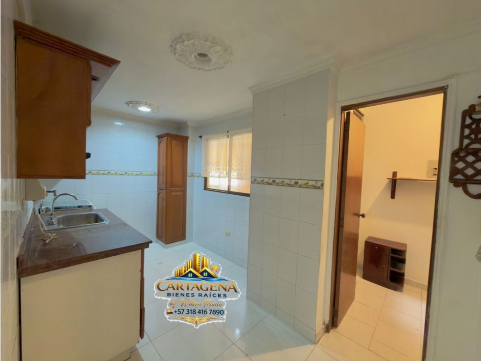 Apartamento Duplex en Venta, Edificio El Parque, La Concepción, CTG — foto 3