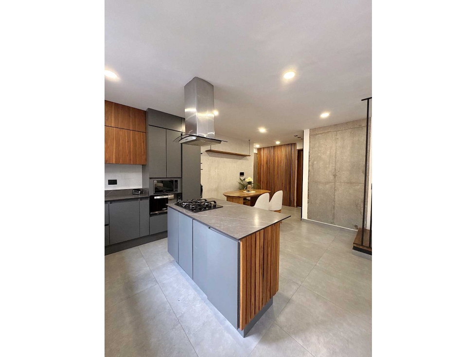 Apartamento Duplex En Venta En Laureles — foto 3