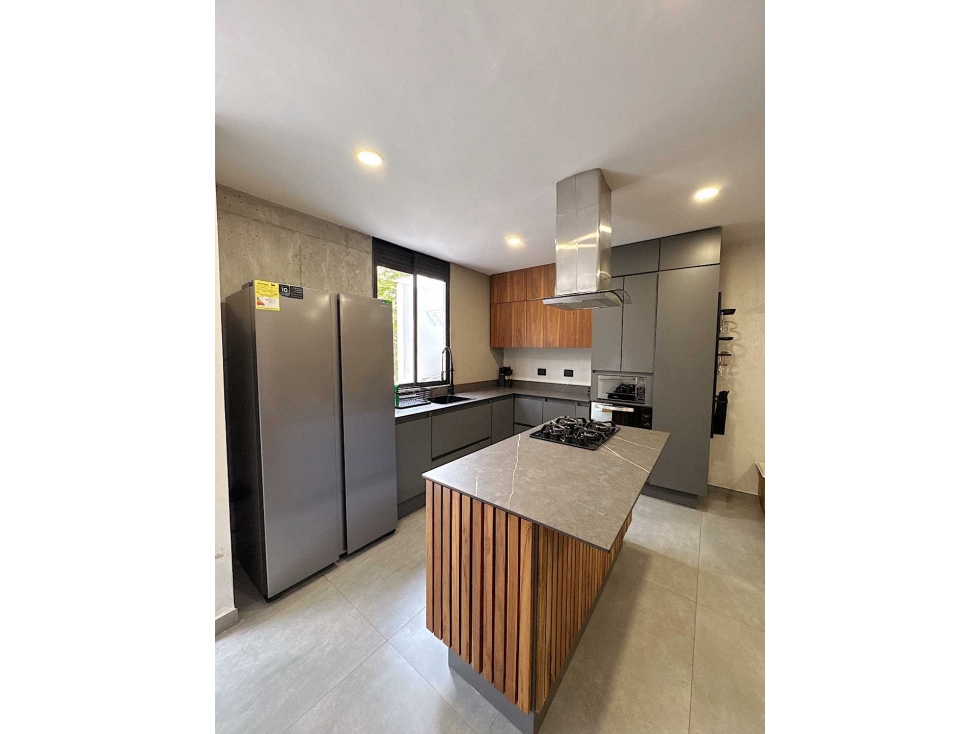 Apartamento Duplex En Venta En Laureles — foto 4