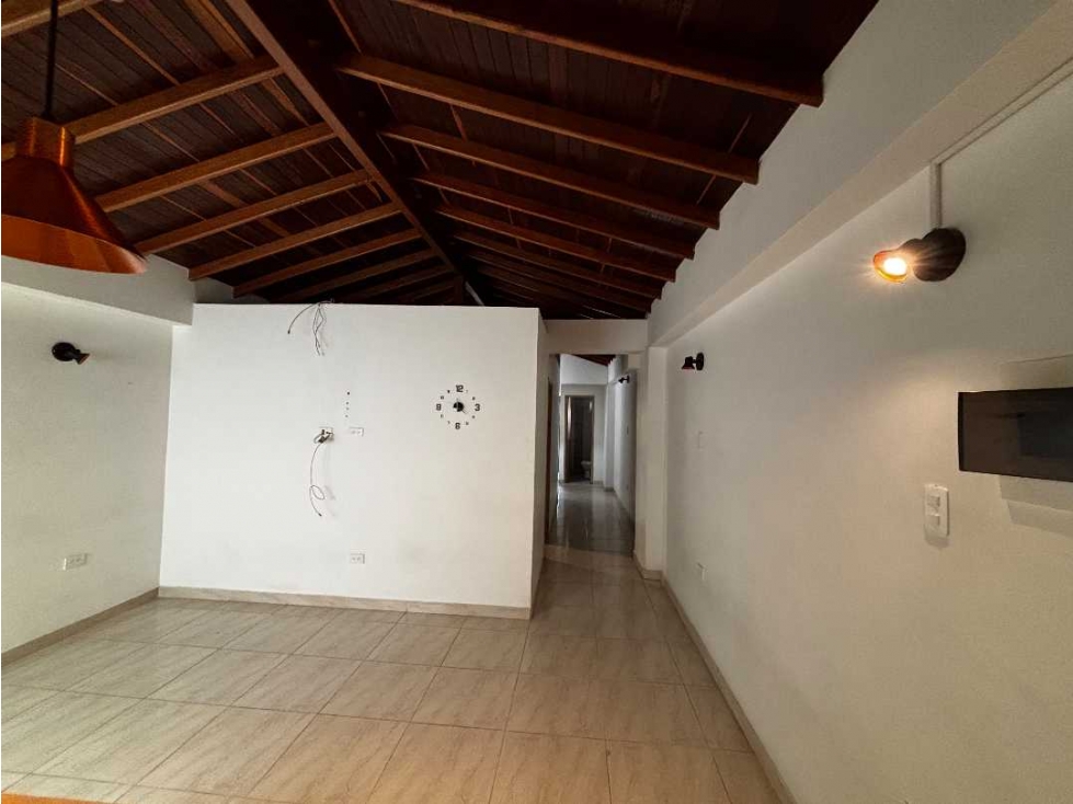 Apartamento duplex en venta en Itagüí, San Isidro — foto 3
