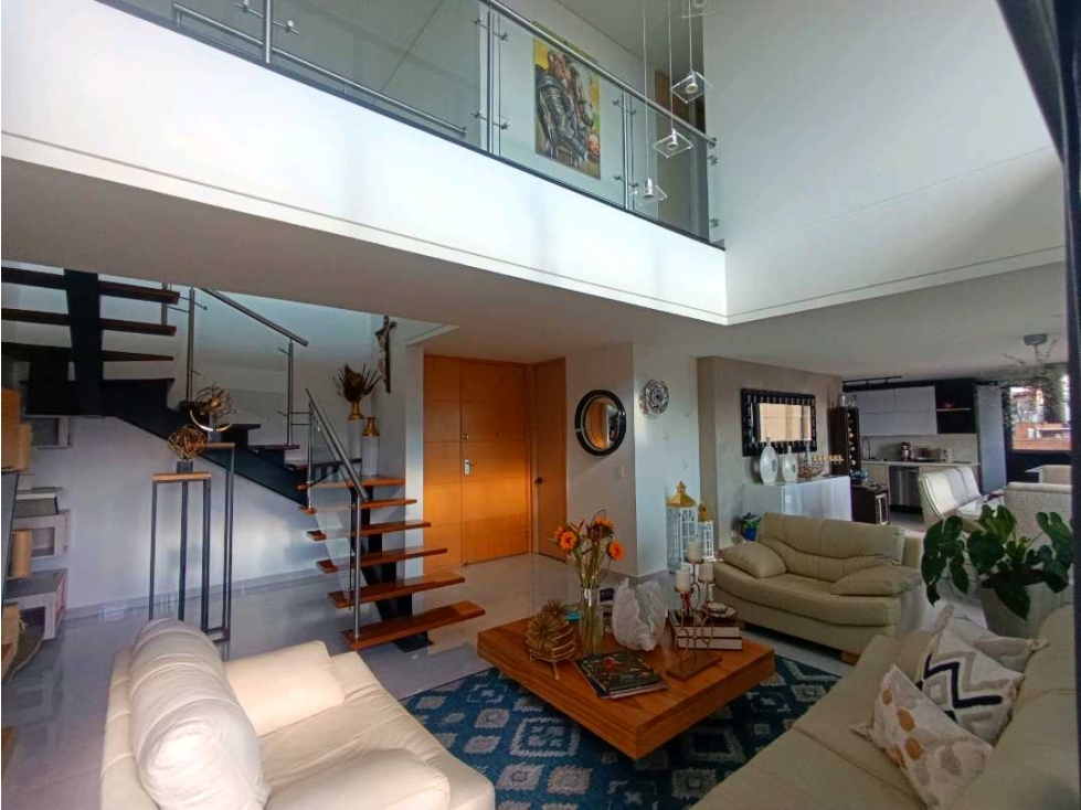 Apartamento Duplex En Venta, Loma el Chocho - Envigado
