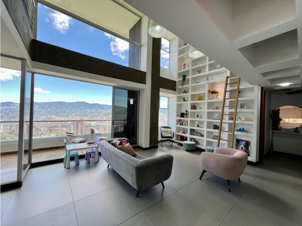 APARTAMENTO DUPLEX EN VENTA POBLADO, LOMA DEL TESORO