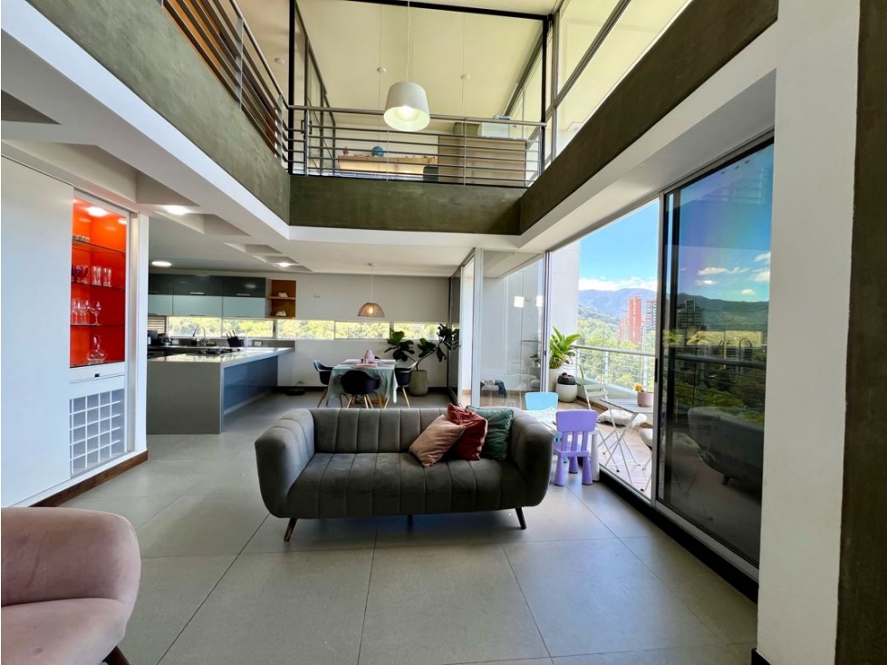 APARTAMENTO DUPLEX EN VENTA POBLADO, LOMA DEL TESORO — foto 2